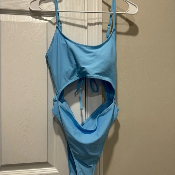 Meyeeka Womens Scoop Neck Cut Out Front Lace Up Back High Cut Monokini - Picture 7 of 11